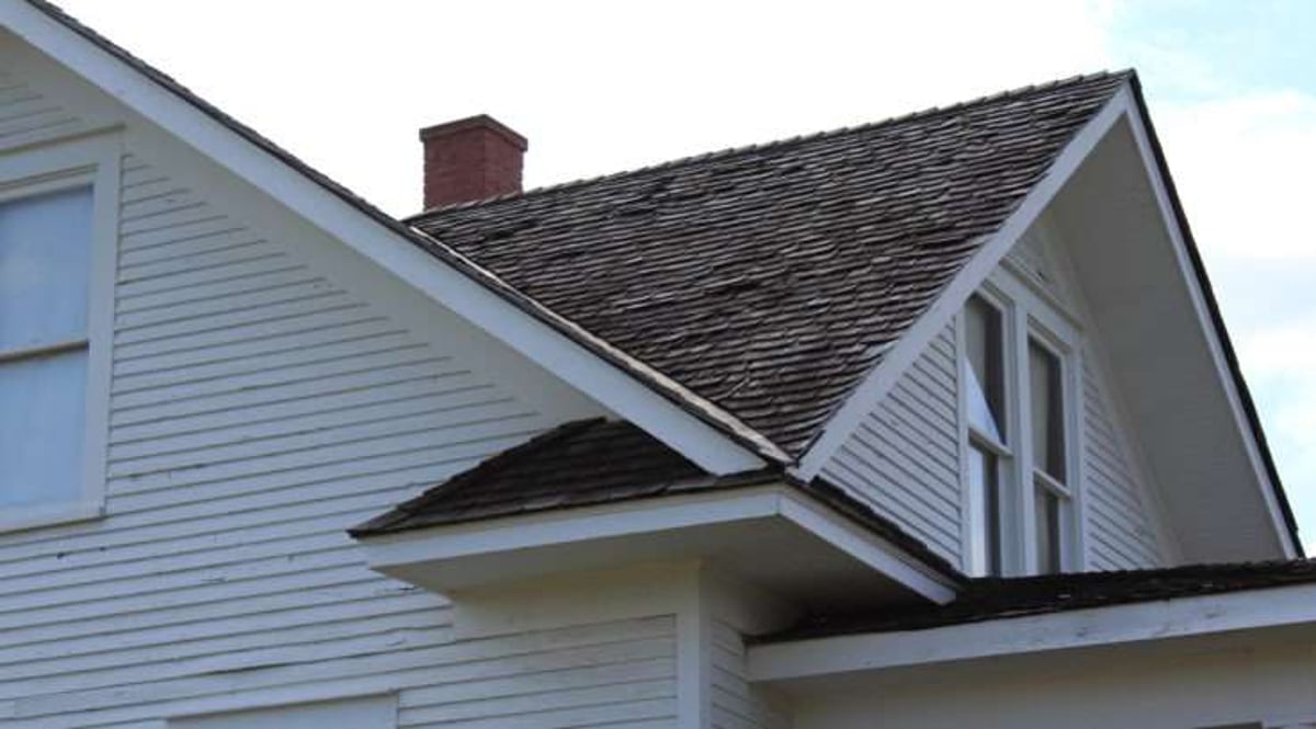 What Is The Difference Between Eave And Rake